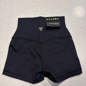 **SOLD** NWT Aritzia Glossform Cheeky Hi-rise 3” Shorts